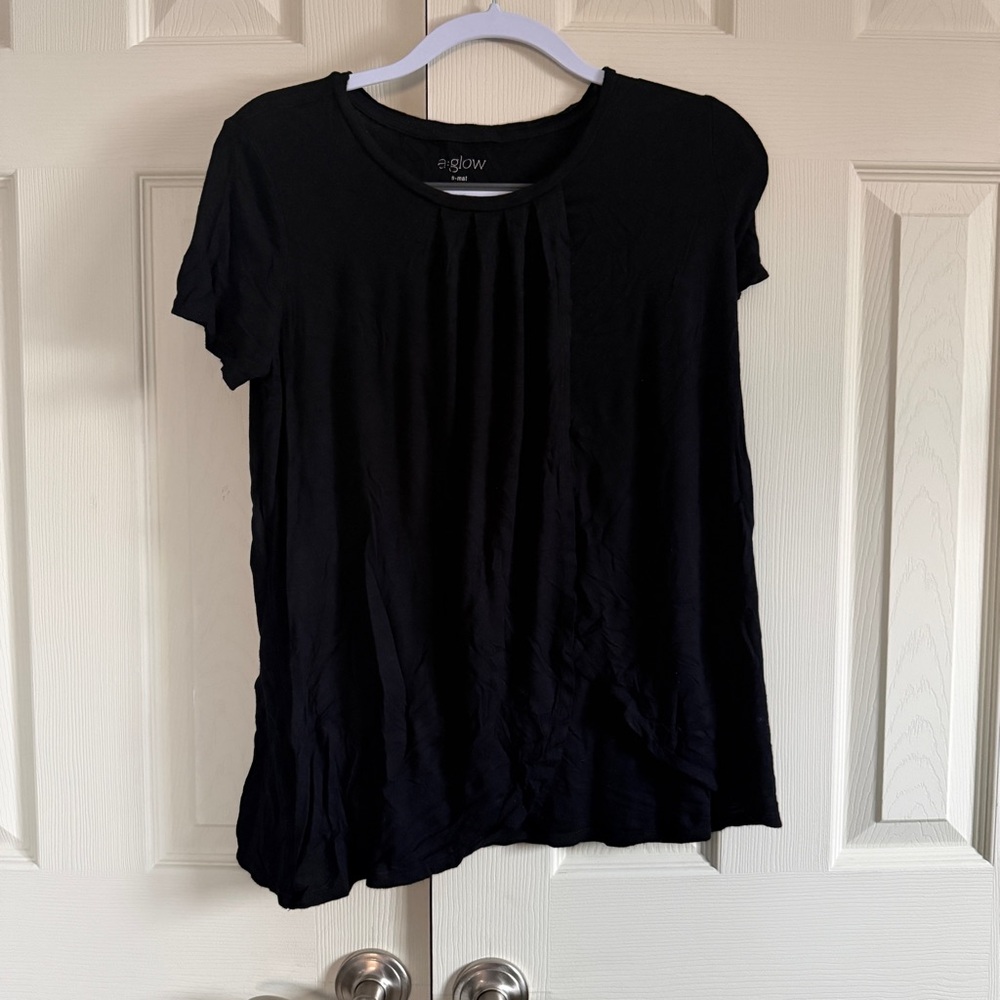 A:Glow Women's Nursing Maternity Black Short Sleeve Tee size small